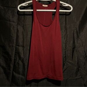 4 / 40$ Ardene Burgundy Tank Top